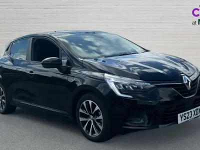 Używany Renault Clio V Evolution 145 KM (106 kW) 2023 Czarny