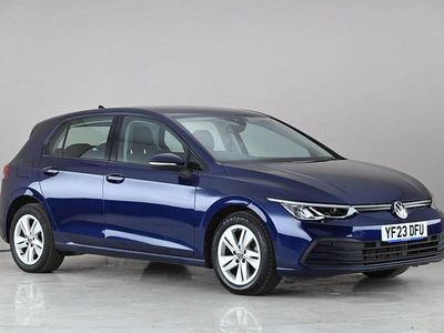 Used VW Golf VIII Life 131 HP (96 kW) 2023 Blue Hatchback