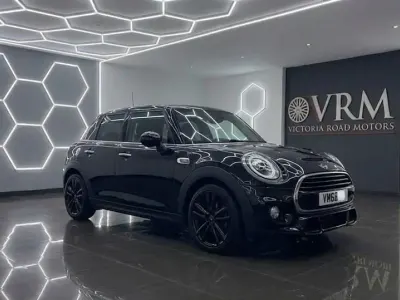 Used Mini Cooper Hatch 136 HP (100 kW) 2019 Black Hatchback
