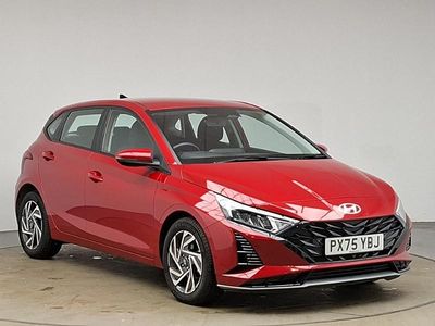 Używany Hyundai i20 Advanced 100 KM (73 kW) 2025 Czerwony Hatchback