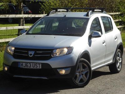 Used Dacia Sandero Lauréate 90 HP (66 kW) 2013 Silver Hatchback