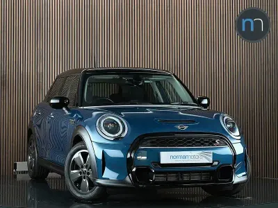 Used Mini Cooper S Classic 178 HP (130 kW) 2022 Blue Hatchback