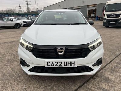 Used Dacia Sandero Essentiel 66 HP (48 kW) 2022 White