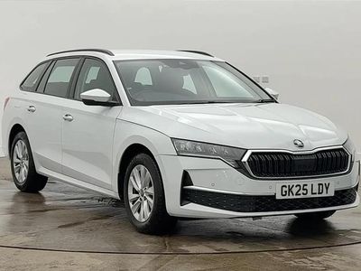Used Skoda Octavia SE Technology 113 HP (83 kW) 2025 White Estate
