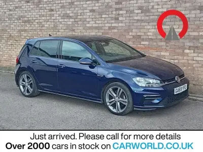Używany VW Golf VII R-line 150 KM (110 kW) 2019 Niebieski Hatchback