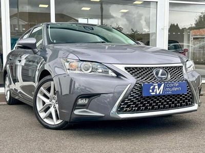 Lexus CT200h