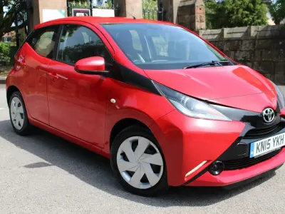 Used Toyota Aygo X-play 69 HP (50 kW) 2015 Red Hatchback