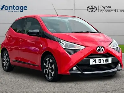 Used Toyota Aygo Trend 72 HP (52 kW) 2019 Red Hatchback