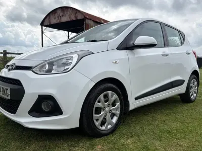Używany Hyundai i10 SE 67 KM (49 kW) 2014 Biały Hatchback