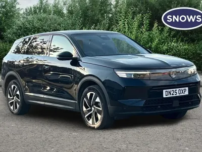 Used Vauxhall Grandland X Ultimate 136 HP (100 kW) 2025 Black SUV