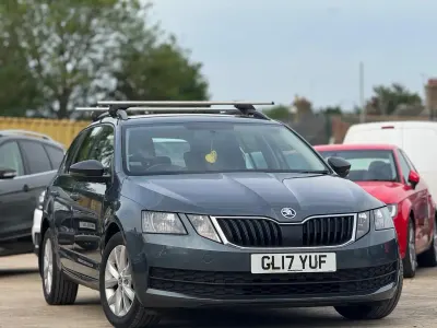 Begagnad Skoda Octavia 2017 Grå Kombi