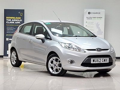 Used Ford Fiesta Zetec 82 HP (60 kW) 2012 Silver Hatchback