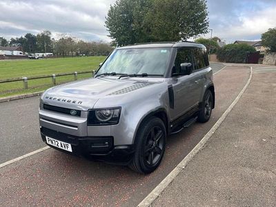 Usado Land Rover Defender SE Dynamic 250 HP (183 kW) 2022 Cinzento SUV