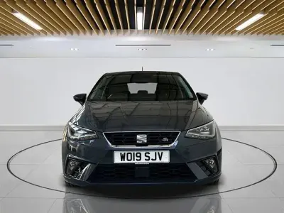 Usado Seat Ibiza FR 80 HP (58 kW) 2019 Cinzento Citadino