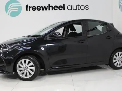 Used Toyota Yaris 116 HP (85 kW) 2020 Black Hatchback