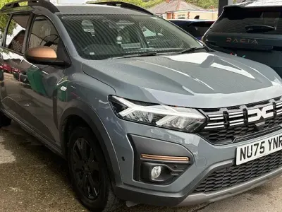 Used Dacia Jogger Extreme 110 HP (80 kW) 2025 MPV