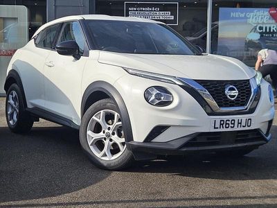 Used Nissan Juke Acenta 115 HP (84 kW) 2020 White SUV