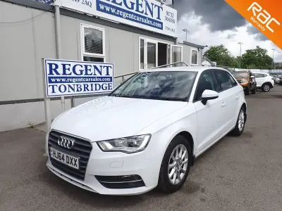 Usado Audi A3 Sportback Design 125 CV (91 kW) 2014 Blanco Utilitario