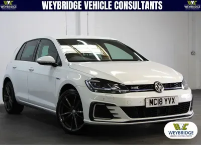 Używany VW Golf VII Advance 204 KM (150 kW) 2018 Biały Hatchback