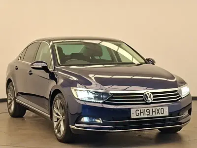 Begagnad VW Passat GT 2019 Blå Sedan