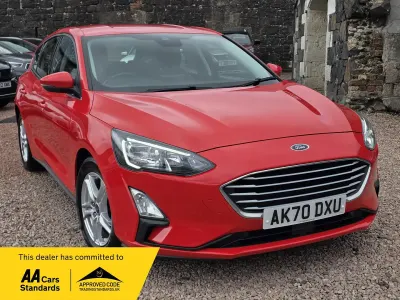 Used Ford Focus Zetec 120 HP (88 kW) 2020 Red Hatchback
