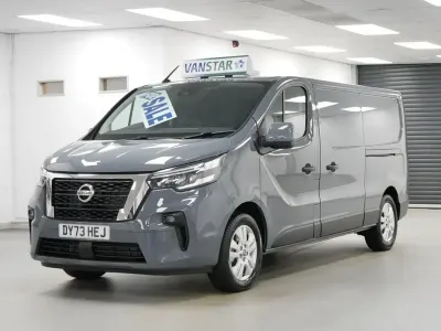 Usado Nissan Primastar Tekna+ 150 HP (110 kW) 2023 Cinzento Monovolume