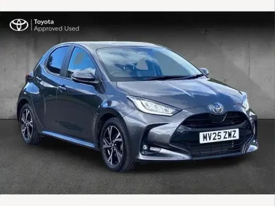 Used Toyota Yaris Hybrid Design 116 HP (85 kW) 2025 Grey Hatchback