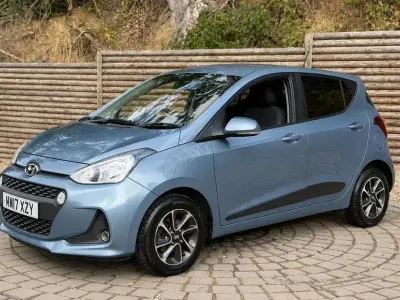 Used Hyundai i10 Premium 87 HP (63 kW) 2017 Blue Hatchback