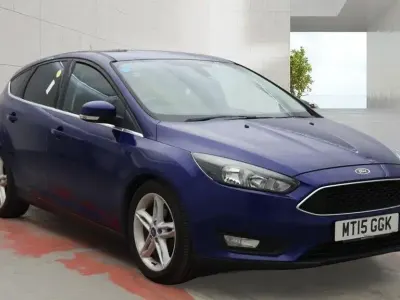 Used Ford Focus Zetec 2015 Blue Hatchback