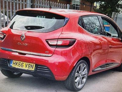 Used Renault Clio IV Dynamique 2016 Red Hatchback