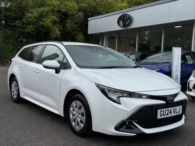 Used Toyota Corolla 138 HP (101 kW) 2024 White