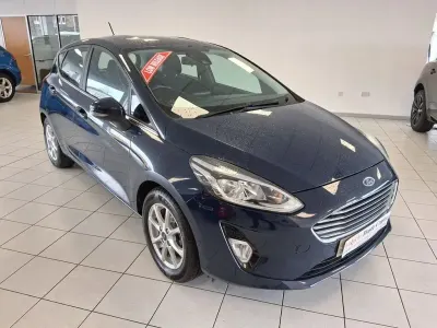 Używany Ford Fiesta Zetec 85 KM (62 kW) 2019 Niebieski Hatchback