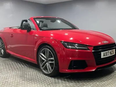 Usado Audi TT Roadster Black Edition 180 HP (132 kW) 2017 Cabrios