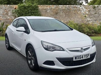 Used Vauxhall Astra GTC Sport 140 HP (102 kW) 2014 White Hatchback