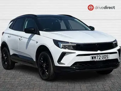 Used Vauxhall Grandland X GS Line 130 HP (95 kW) 2023 White SUV