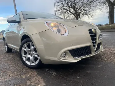 Used Alfa Romeo MiTo 78 HP (57 kW) 2017 Beige Hatchback