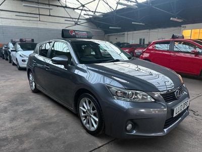 Lexus CT200h