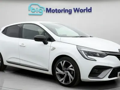 Used Renault Clio RS Line 90 HP (66 kW) 2023 White Hatchback