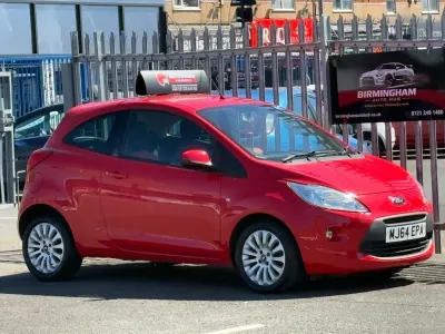 Usado Ford Ka Zetec 69 HP (50 kW) 2014 Vermelho Citadino