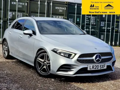 Begagnad Mercedes A200 Executive 163 HK (119 kW) 2020 Silver Halvkombi