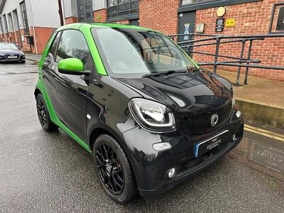 Used Smart ForTwo Cabrio Premium 60 kW (82 HP) 2017 Green Cabriolet