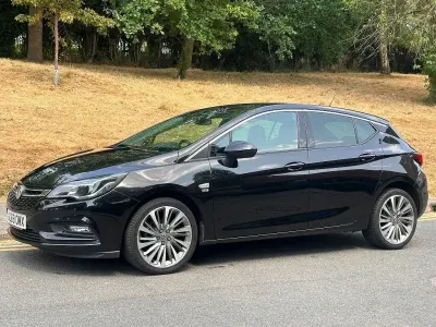 Used Vauxhall Astra 150 HP (110 kW) 2019 Black Hatchback