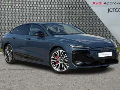 Begagnad Audi A6 e-tron Comfort 314 kW (428 HK) 2026 Blå Halvkombi