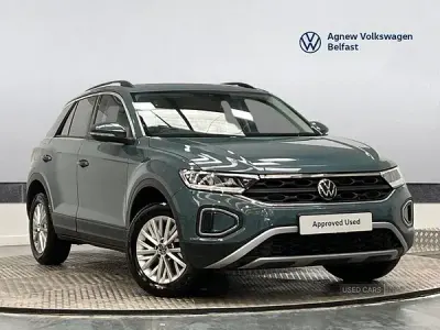 Used VW T-Roc Life 150 HP (110 kW) 2023 Blue SUV