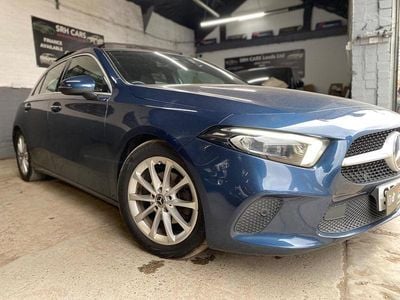 Used Mercedes A180 Premium Plus 116 HP (85 kW) 2019 Blue Hatchback