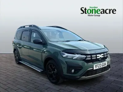 Used Dacia Jogger Extreme 141 HP (103 kW) 2023 Green MPV