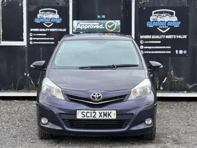 Used Toyota Yaris SR 101 HP (74 kW) 2012 Blue Hatchback