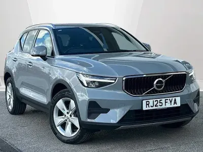 Used Volvo XC40 Core 163 HP (119 kW) 2026 SUV