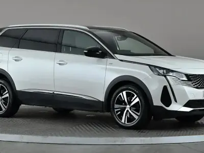Used Peugeot 5008 GTi 131 HP (96 kW) 2022 White SUV