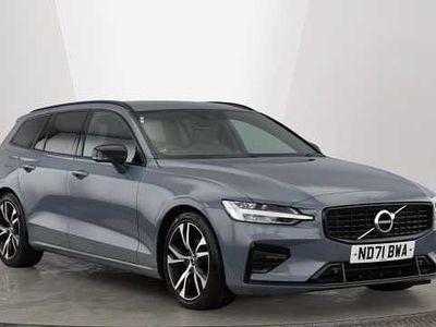 Usado Volvo V60 R-Design 163 HP (119 kW) 2022 Cinzento Carrinha